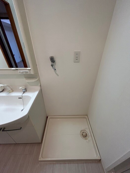 物件内観写真20　(洗濯機置場)