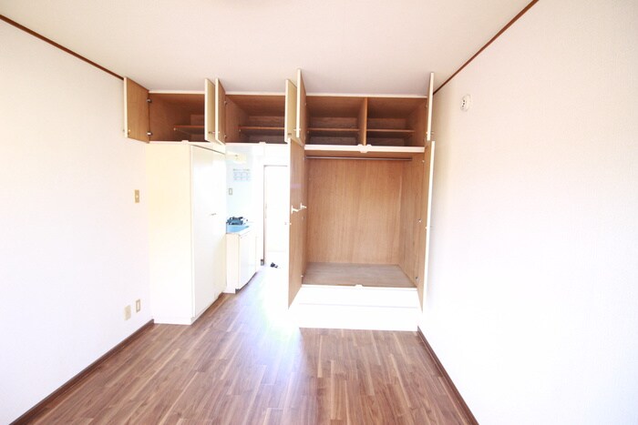 物件内観写真8　(収納)