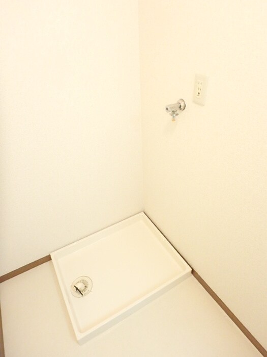 物件内観写真19　(洗濯機置場)