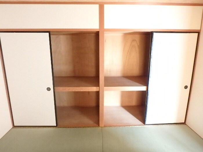 物件内観写真21　(収納)
