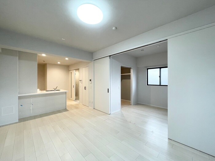 物件内観写真9　(居室)