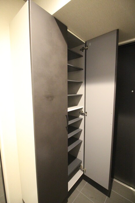 物件内観写真18　(靴箱)