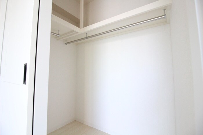 物件内観写真11　(収納)