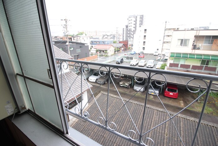 物件内観写真15　(室内からの展望)