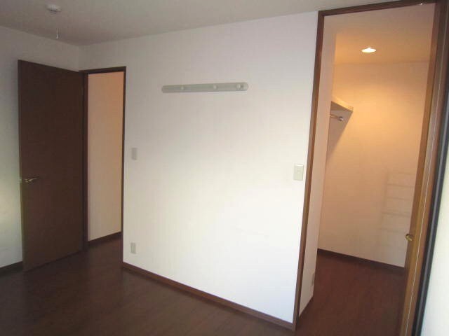 物件内観写真11　(収納)