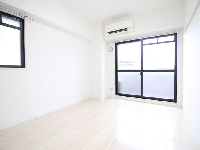 物件内観写真6　(居室)