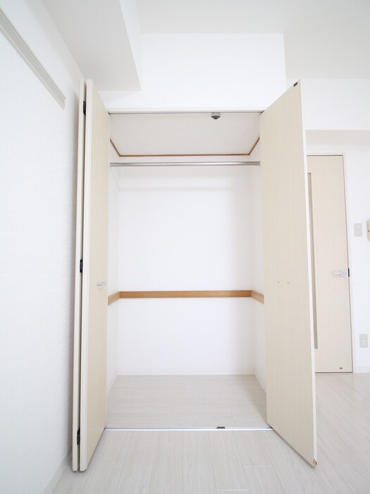 物件内観写真12　(収納)