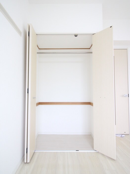 物件内観写真12　(収納)