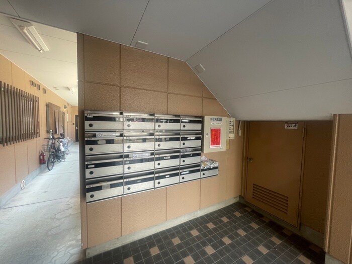 物件外観写真6　(建物設備)