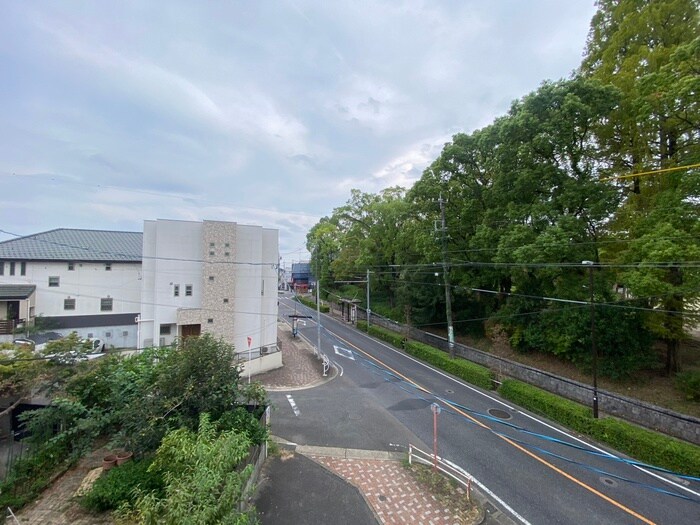 物件内観写真22　(室内からの展望)