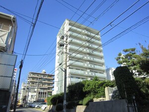 パラシオン西新外観写真