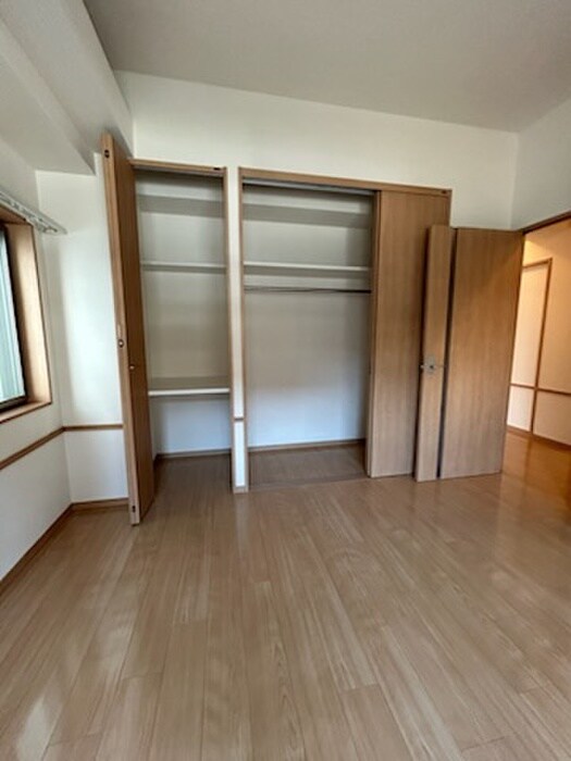 物件内観写真11　(収納)
