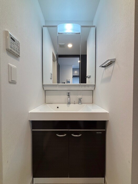 物件内観写真12　(洗面)