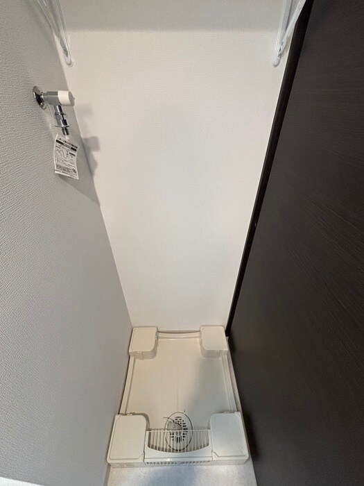 物件内観写真13　(洗濯機置場)