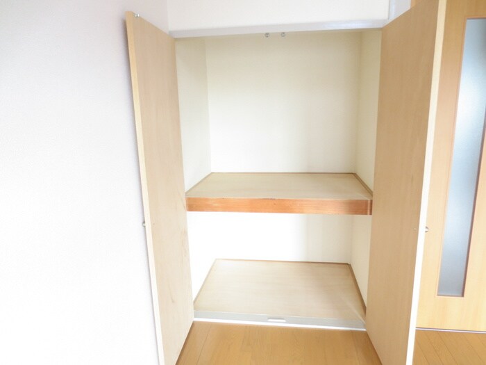物件内観写真11　(収納)