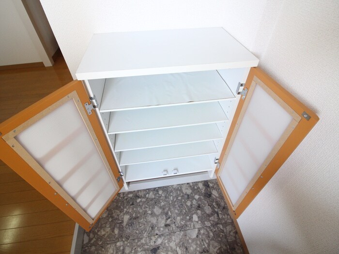 物件内観写真13　(靴箱)