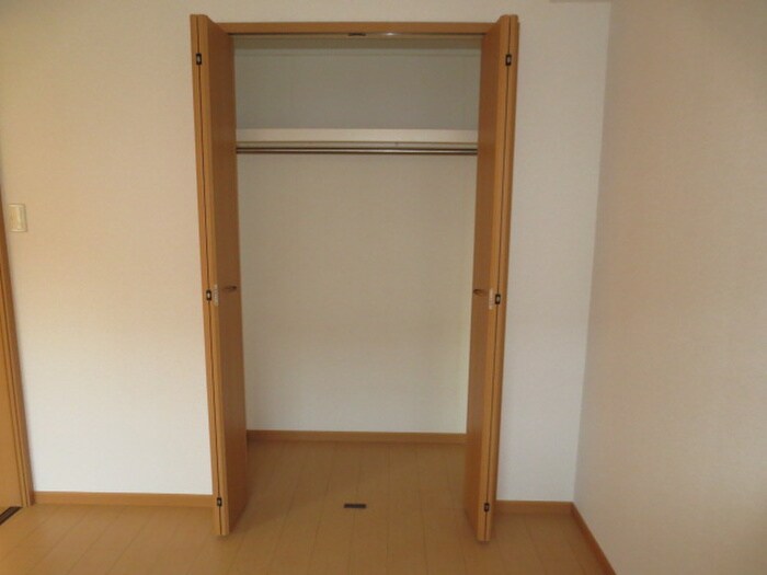 物件内観写真12　(収納)