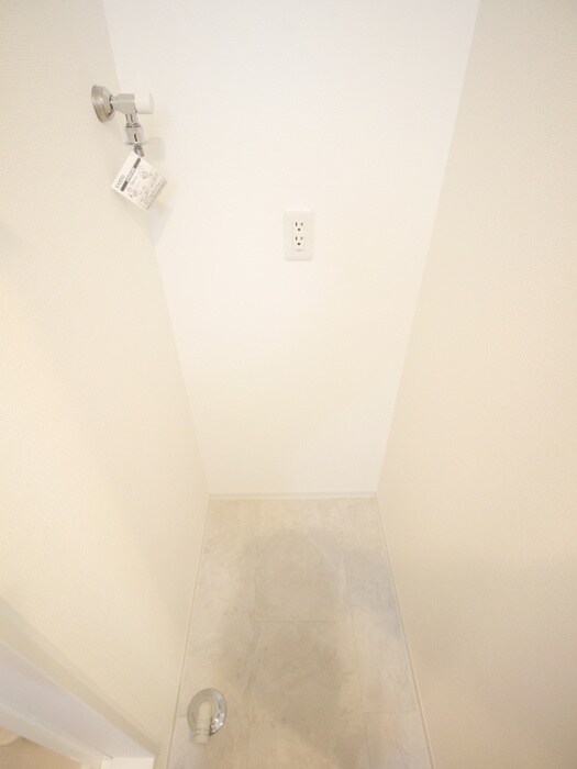 物件内観写真14　(洗濯機置場)