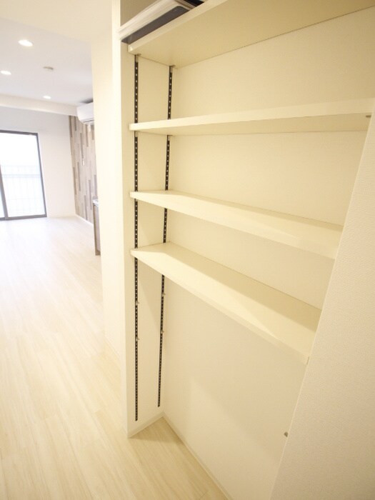 物件内観写真15　(収納)