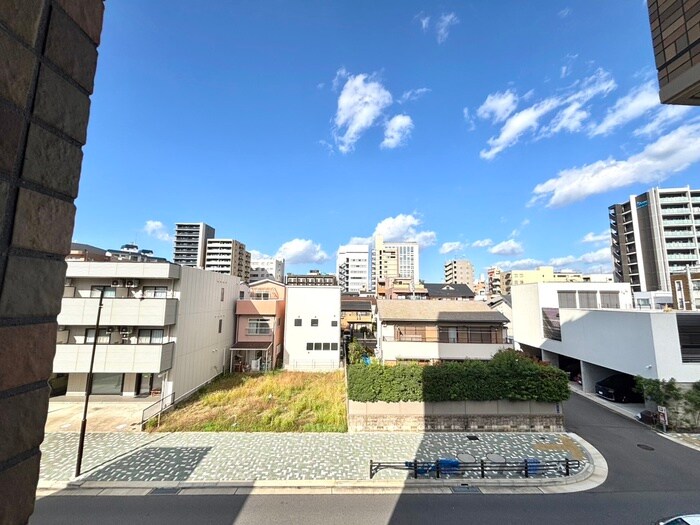 物件内観写真15　(室内からの展望)