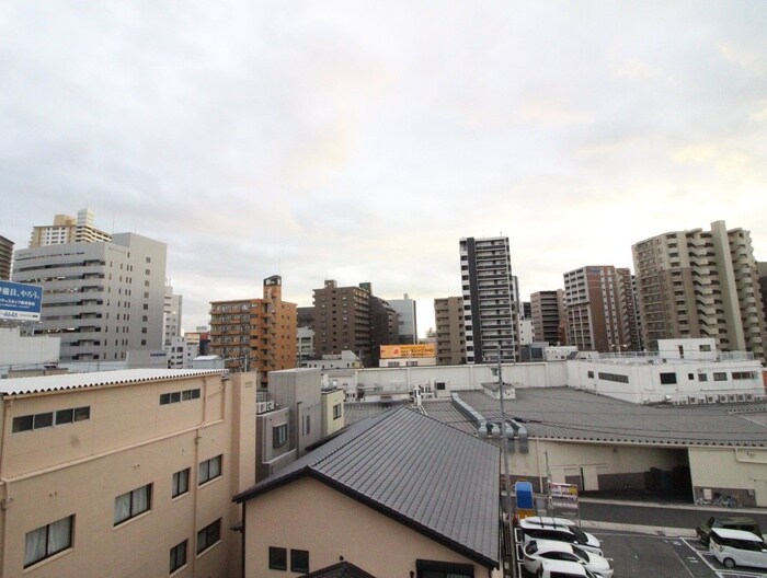 物件内観写真16　(室内からの展望)