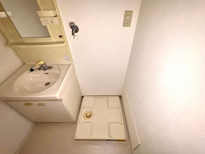 物件内観写真19　(洗濯機置場)