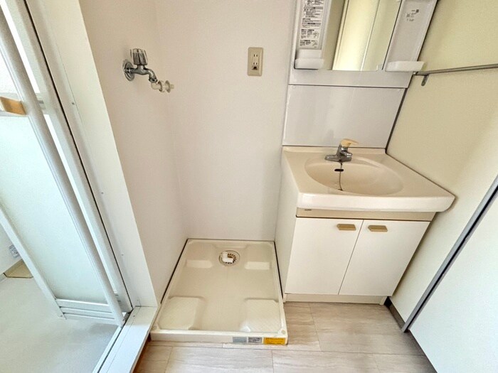 物件内観写真22　(洗濯機置場)