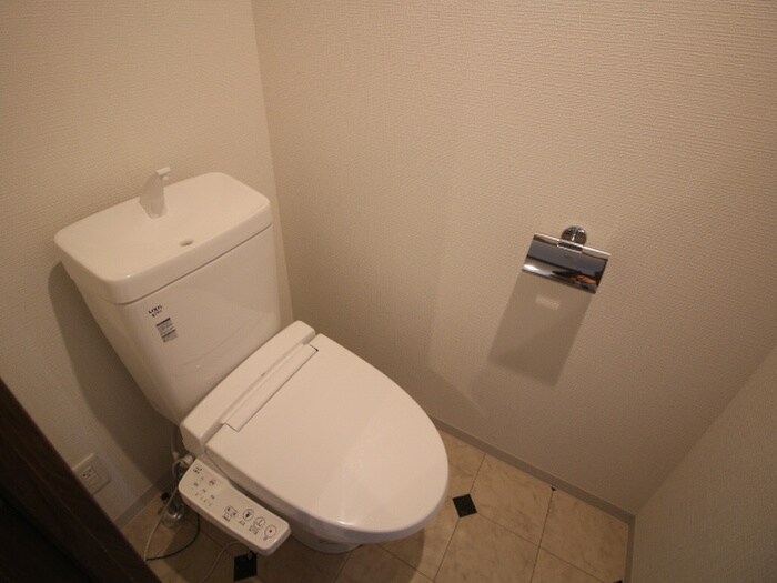 物件内観写真14　(トイレ)
