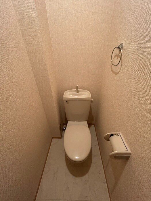 物件内観写真12　(トイレ)