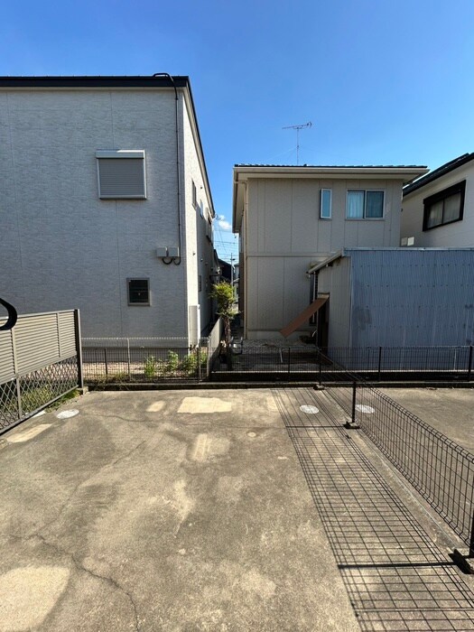 物件内観写真20　(室内からの展望)