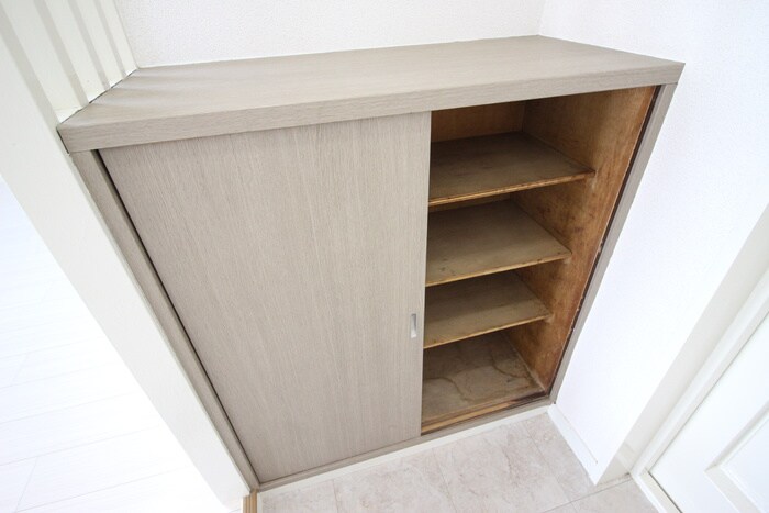 物件内観写真13　(靴箱)