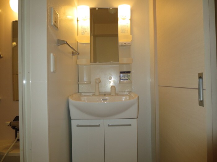 物件内観写真12　(洗面)