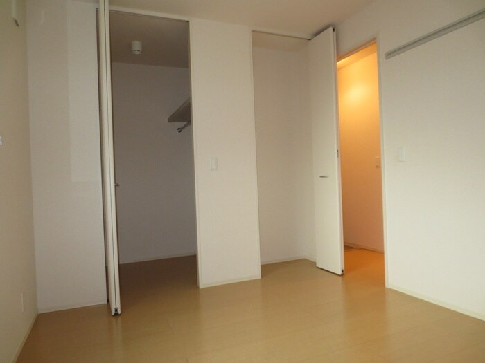 物件内観写真16　(収納)