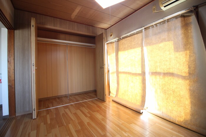 物件内観写真10　(洗濯機置場)