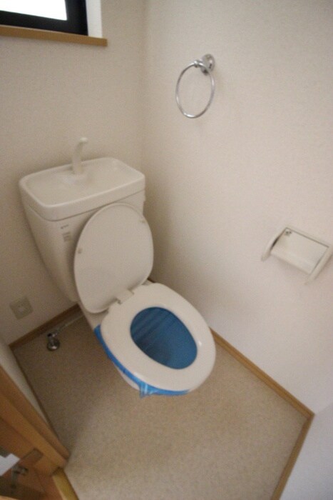 物件内観写真14　(トイレ)