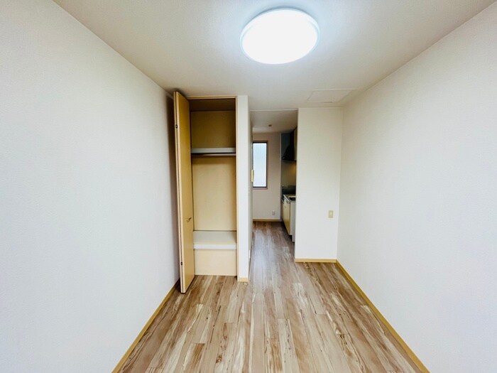 物件内観写真5　(居室)