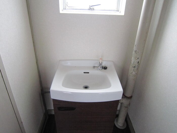 物件内観写真9　(洗面)