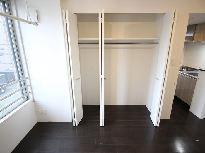 物件内観写真8　(収納)