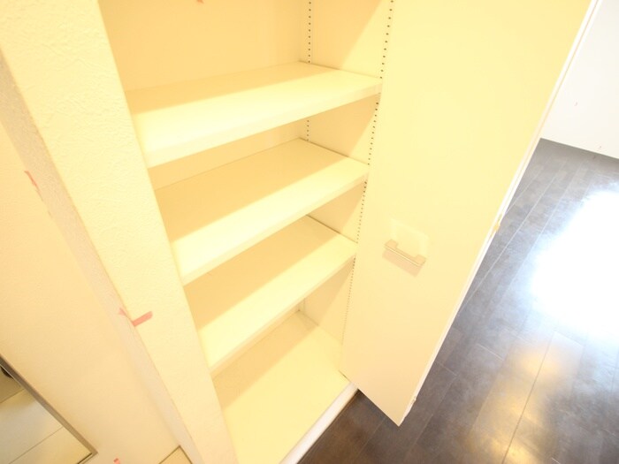 物件内観写真18　(靴箱)