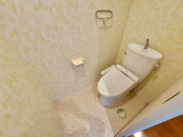 物件内観写真12　(トイレ)