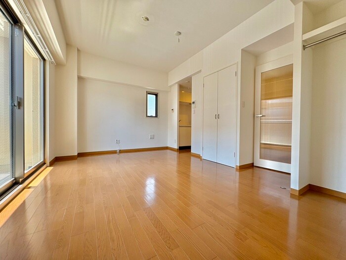 物件内観写真21　(居室)