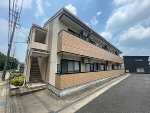 レジデンス２４０外観写真
