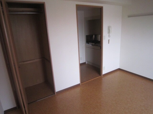 物件内観写真13　(居室)