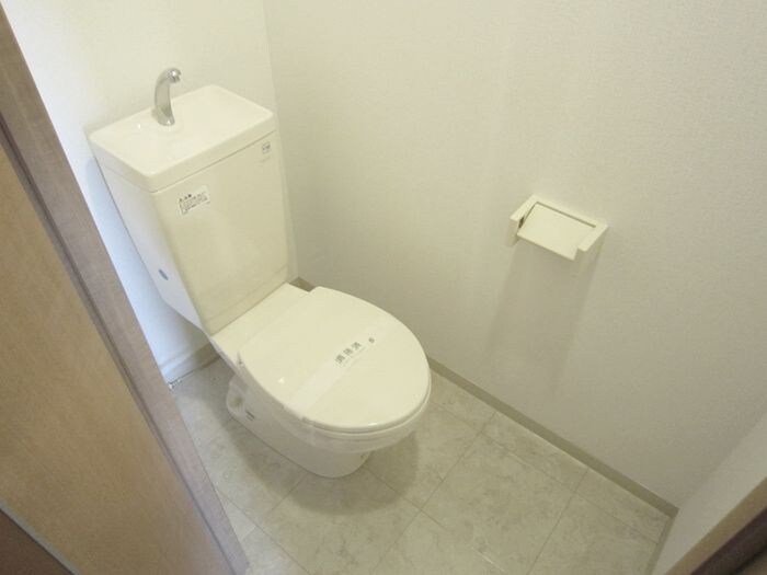 物件内観写真14　(トイレ)