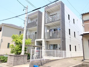 イーストヴィレッジ外観写真