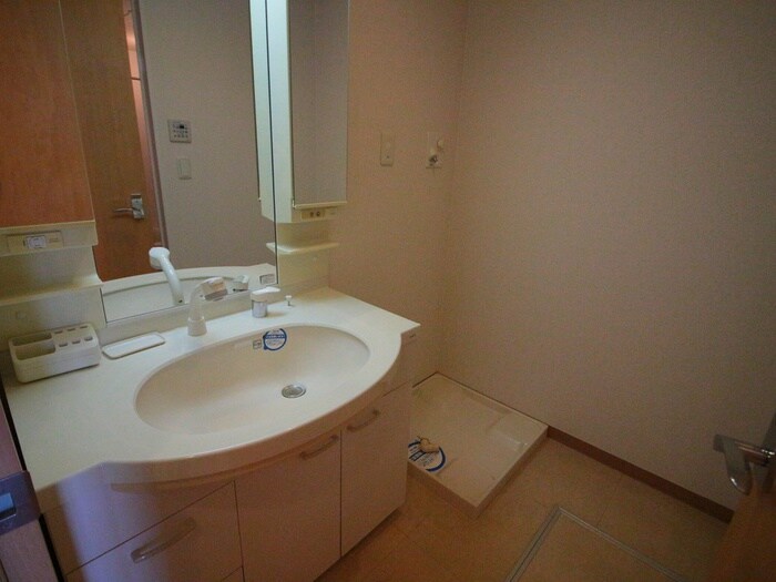 物件内観写真12　(洗面)