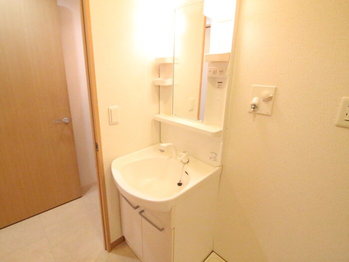 物件内観写真12　(洗面)