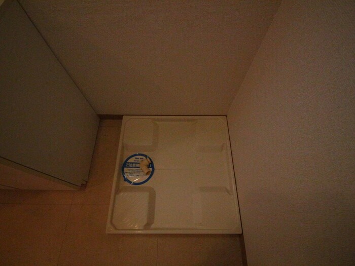 物件内観写真13　(洗濯機置場)