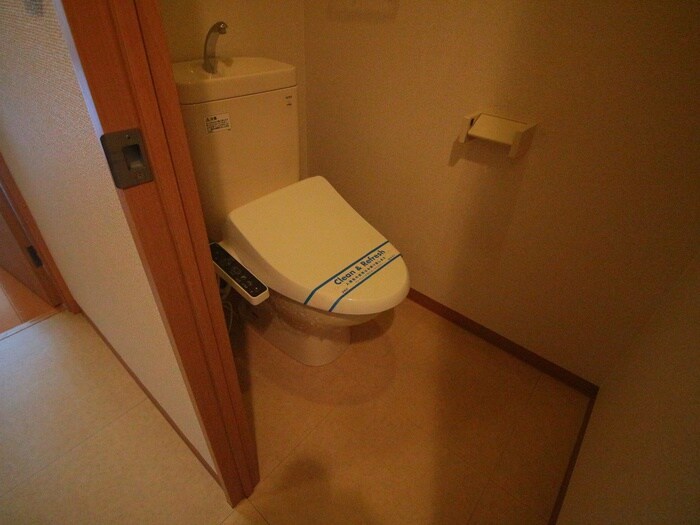 物件内観写真15　(トイレ)