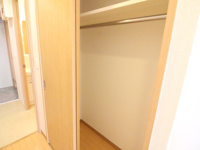 物件内観写真15　(収納)